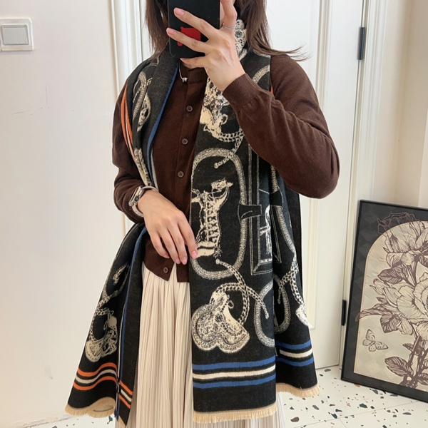 ブランドマフラー背面デザイン